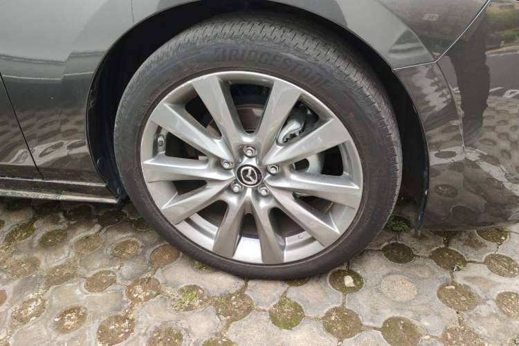 Used Mazda 3 Axela 2023 2.0L Automatic ZhiXuan Edition Right Front Wheel Hub