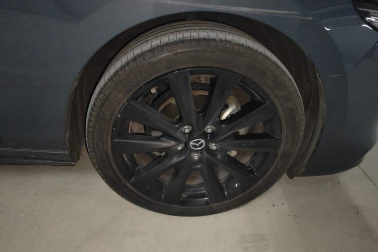 Used Mazda 3 Axela 2023 2.0L Automatic Zhiyao Edition Right Front Wheel Hub