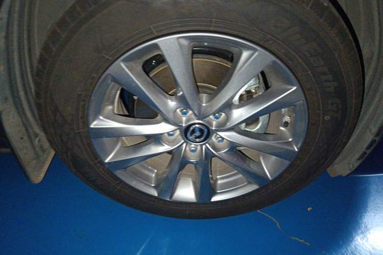 Used Mazda 3 Axela 2023 2.0L Automatic Zhiqing Edition Right Front Wheel Hub