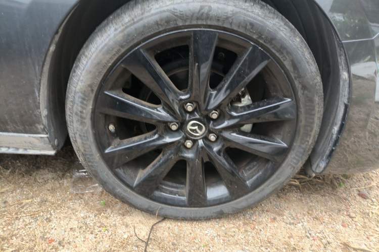 Used Mazda 3 Axela 2023 2.0L Automatic ZhiZhen Edition Right Front Wheel Hub