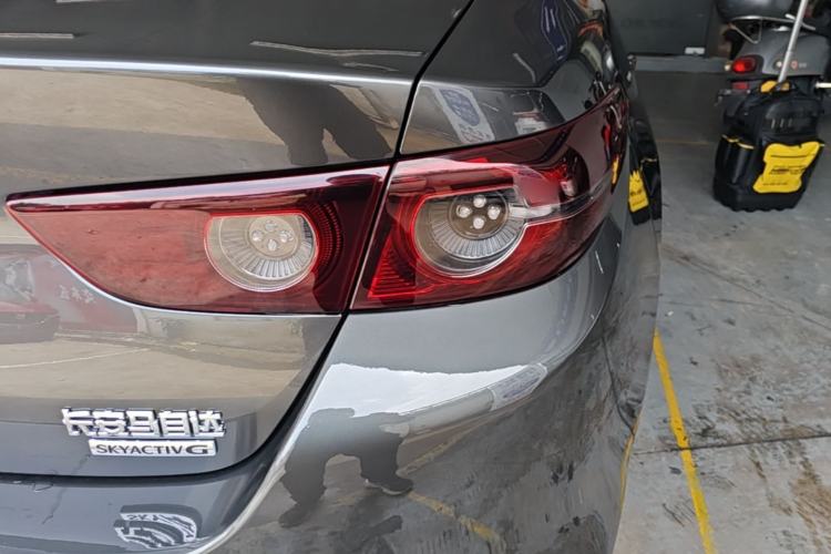 Used Mazda 3 Axela 2023 2.0L Automatic Zhiya Edition Right Rear Taillight