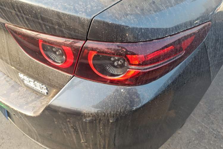 Used Mazda 3 Axela 2023 2.0L Automatic Zhiyao Edition Right Rear Taillight