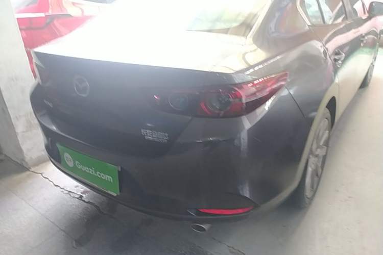 Used Mazda 3 Axela 2023 2.0L Automatic ZhiXuan Edition Right Rear Taillight