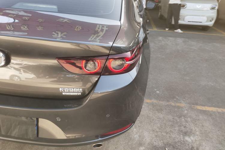 Used Mazda 3 Axela 2023 2.0L Automatic ZhiZhen Edition Right Rear Taillight
