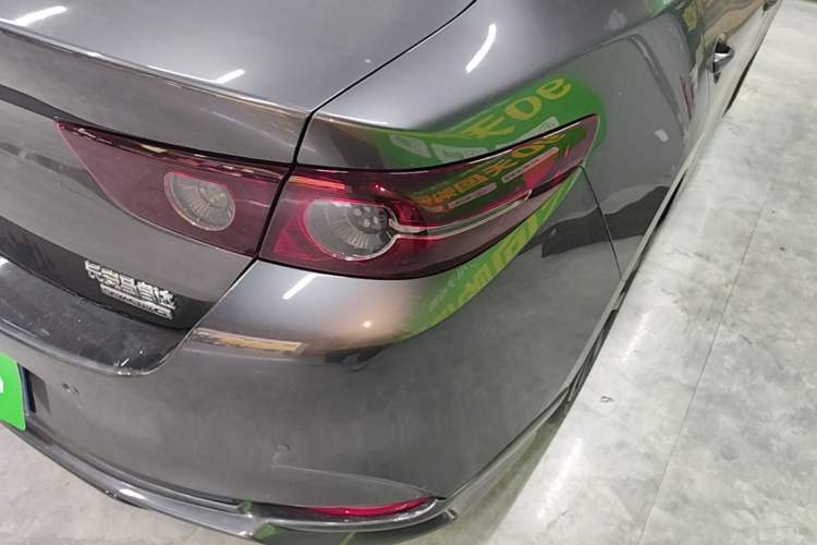 Used Mazda 3 Axela 2023 2.0L Automatic Zhiya Edition Right Rear Taillight