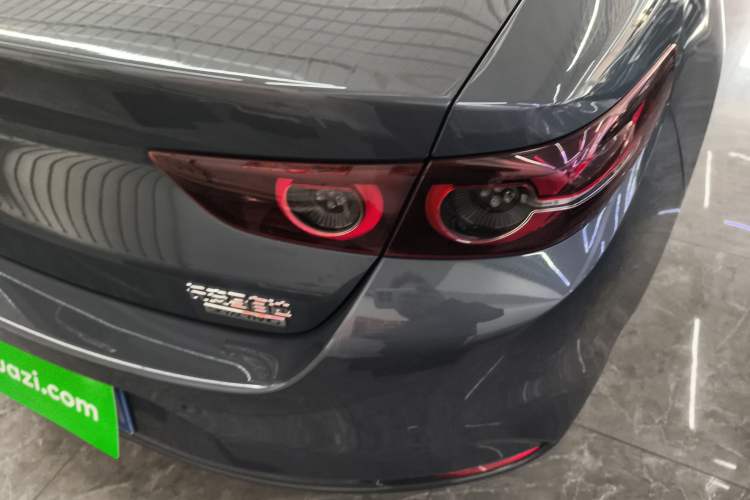 Used Mazda 3 Axela 2023 2.0L Automatic ZhiZhen Edition Right Rear Taillight