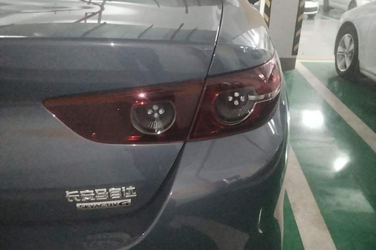 Used Mazda 3 Axela 2023 2.0L Automatic Zhiya Edition Right Rear Taillight