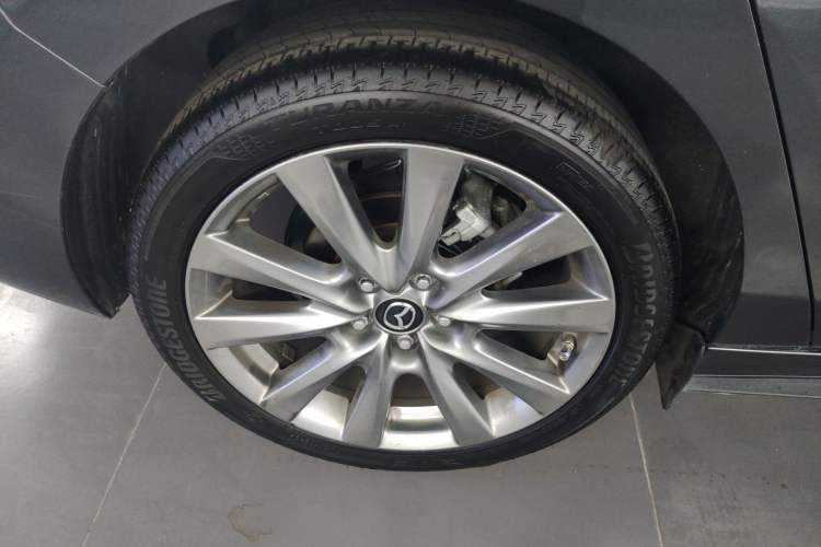 Used Mazda 3 Axela 2023 2.0L Automatic Zhiyao Edition Right Rear Wheel Hub
