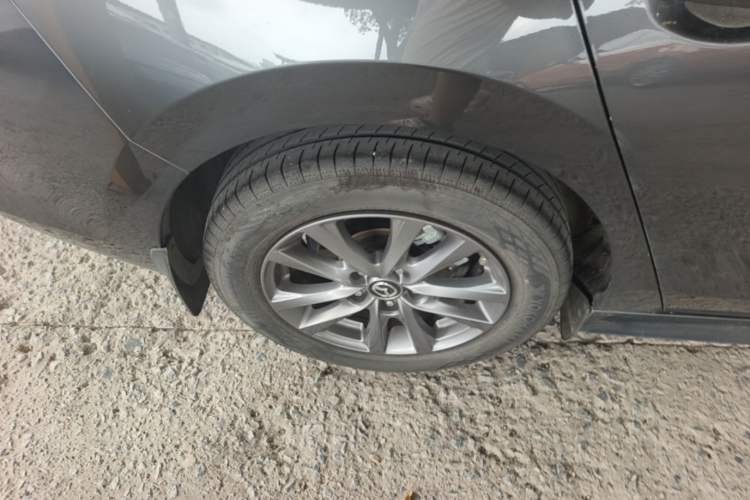 Used Mazda 3 Axela 2023 2.0L Automatic Zhiqing Edition Right Rear Wheel Hub