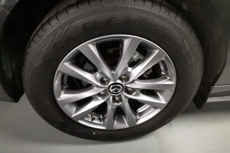 Used Mazda 3 Axela 2023 2.0L Automatic Zhiqing Edition Right Rear Wheel Hub