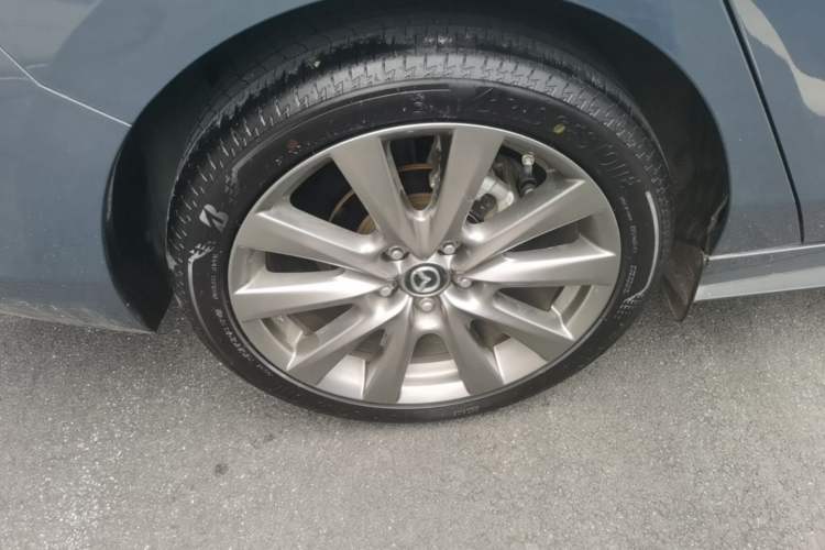 Used Mazda 3 Axela 2023 2.0L Automatic ZhiZhen Edition Right Rear Wheel Hub