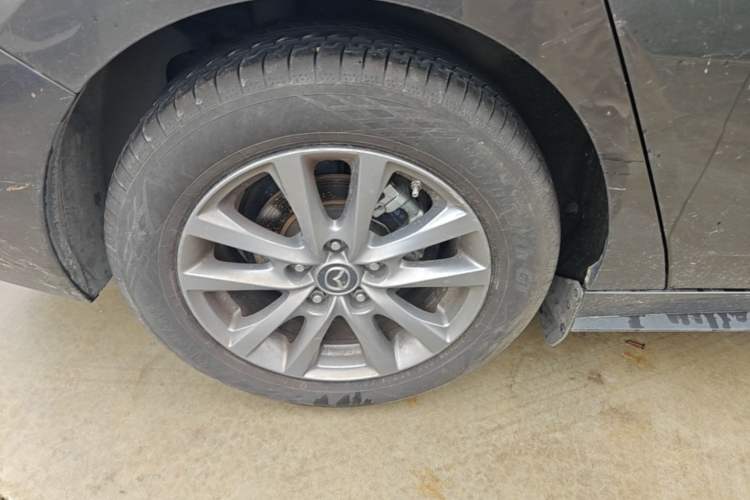 Used Mazda 3 Axela 2023 2.0L Automatic Zhiqing Edition Right Rear Wheel Hub