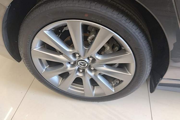 Used Mazda 3 Axela 2023 2.0L Automatic ZhiXuan Edition Right Rear Wheel Hub