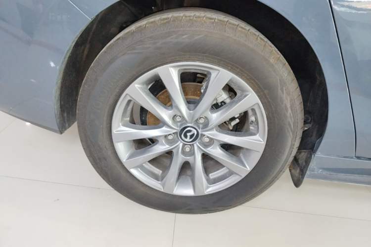 Used Mazda 3 Axela 2023 1.5L Manual ZhiMei Edition Right Rear Wheel Hub