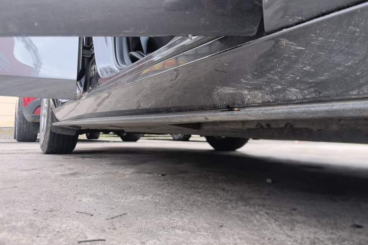 Used Mazda 3 Axela 2023 2.0L Automatic Zhiqing Edition Right Side Sill