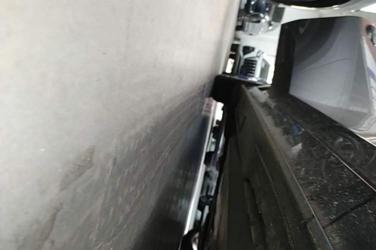 Used Mazda 3 Axela 2023 2.0L Automatic ZhiXuan Edition Right Side Sill