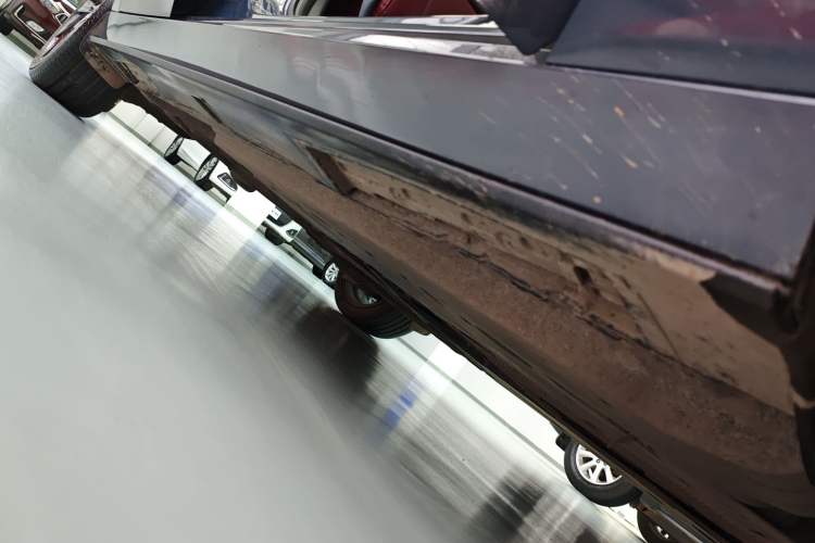 Used Mazda 3 Axela 2023 2.0L Automatic ZhiXuan Edition Right Side Sill