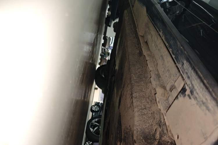 Used Mazda 3 Axela 2023 2.0L Automatic Zhiya Edition Right Side Sill