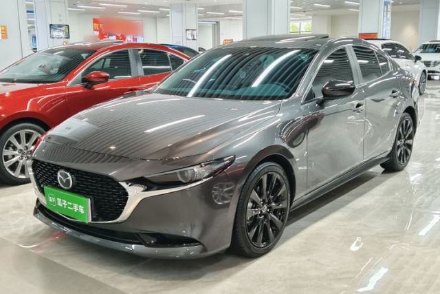 Mazda 3 Axela 2023 2.0L Automatic ZhiZhen Edition usado