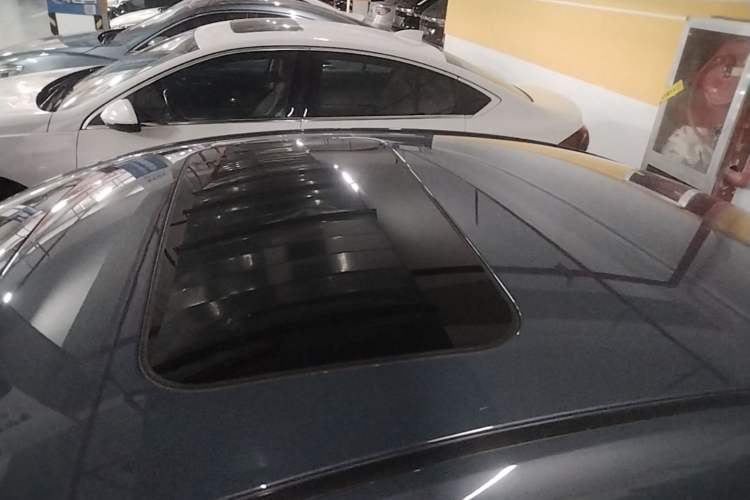 Used Mazda 3 Axela 2023 2.0L Automatic Zhiya Edition Roof