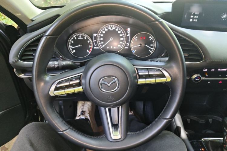 Used Mazda 3 Axela 2023 2.0L Automatic ZhiZhen Edition Steering Wheel