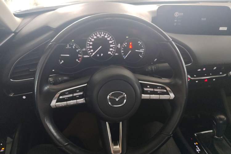 Used Mazda 3 Axela 2023 2.0L Automatic ZhiZhen Edition Steering Wheel
