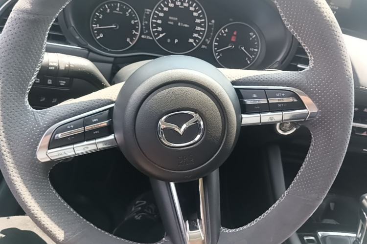 Used Mazda 3 Axela 2023 2.0L Automatic ZhiZhen Edition Steering Wheel