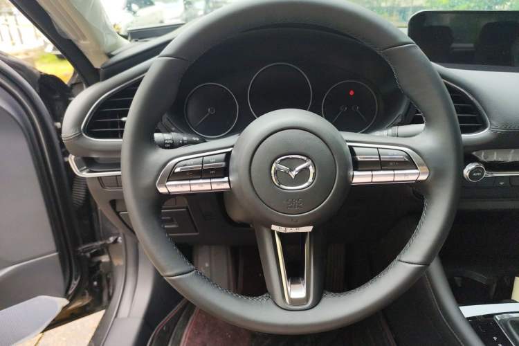 Used Mazda 3 Axela 2023 2.0L Automatic Zhiya Edition Steering Wheel