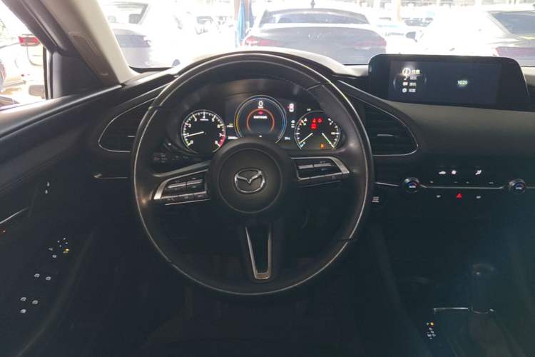 Used Mazda 3 Axela 2023 2.0L Automatic ZhiXuan Edition Steering Wheel
