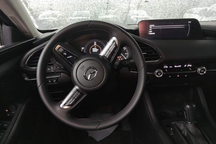 Used Mazda 3 Axela 2023 2.0L Automatic Zhiya Edition Steering Wheel