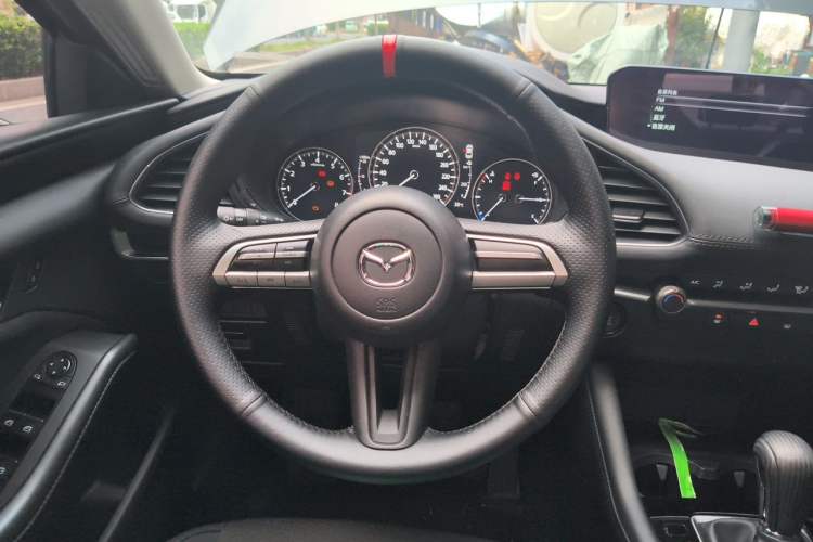 Used Mazda 3 Axela 2023 2.0L Automatic Zhiqing Edition Steering Wheel