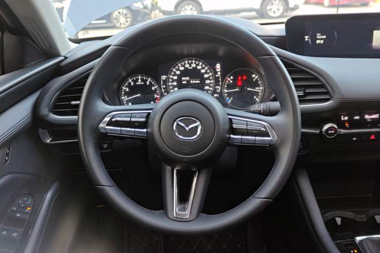 Used Mazda 3 Axela 2023 2.0L Automatic ZhiXuan Edition Steering Wheel