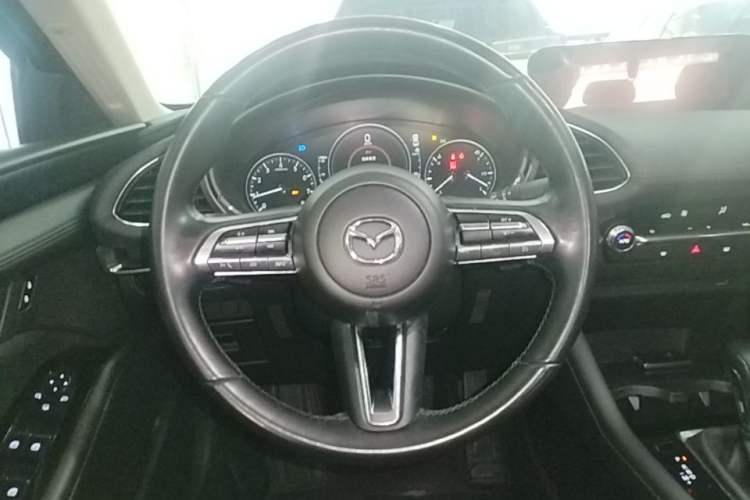 Used Mazda 3 Axela 2023 2.0L Automatic ZhiXuan Edition Steering Wheel