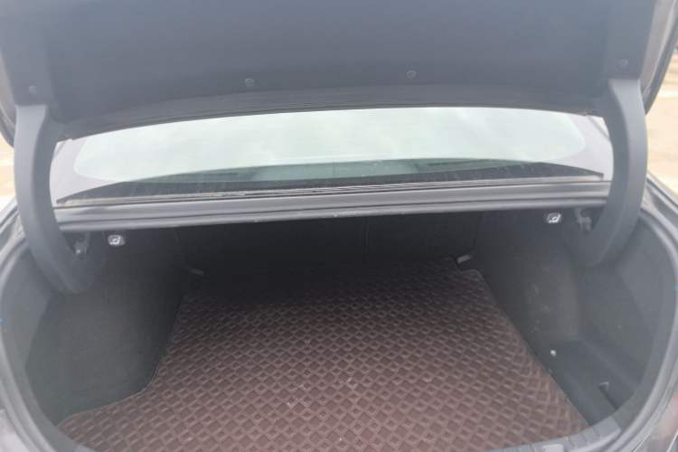 Used Mazda 3 Axela 2023 2.0L Automatic Zhiqing Edition Trunk