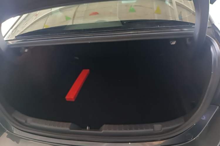 Used Mazda 3 Axela 2023 2.0L Automatic ZhiXuan Edition Trunk