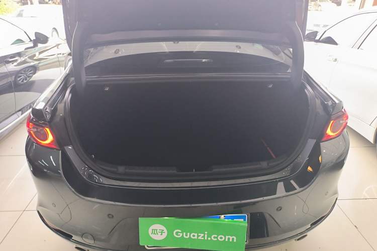 Used Mazda 3 Axela 2023 2.0L Automatic Zhiqing Edition Trunk