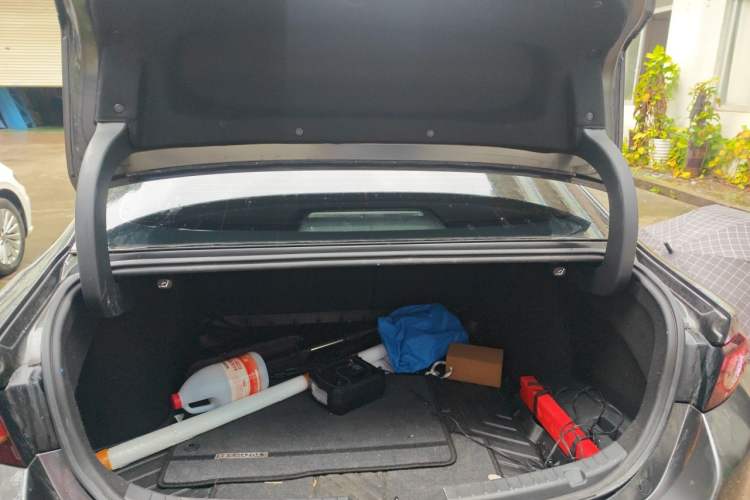 Used Mazda 3 Axela 2023 2.0L Automatic ZhiZhen Edition Trunk