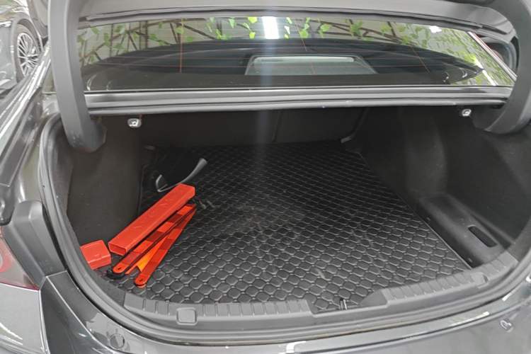 Used Mazda 3 Axela 2023 2.0L Automatic ZhiZhen Edition Trunk