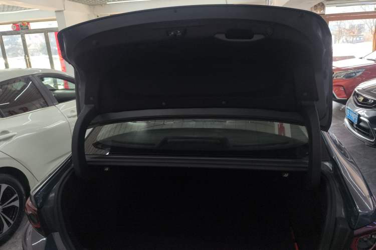 Used Mazda 3 Axela 2023 2.0L Automatic ZhiZhen Edition Trunk