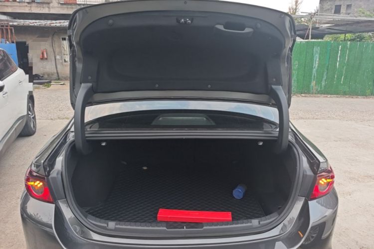 Used Mazda 3 Axela 2023 2.0L Automatic Zhiya Edition Trunk