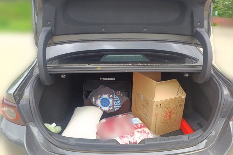 Used Mazda 3 Axela 2023 2.0L Automatic ZhiZhen Edition Trunk