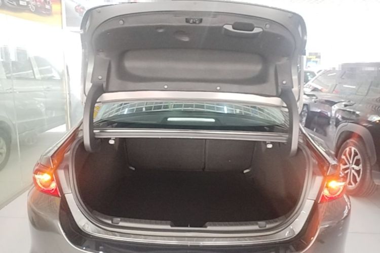 Used Mazda 3 Axela 2023 2.0L Automatic ZhiXuan Edition Trunk
