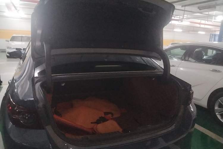Used Mazda 3 Axela 2023 2.0L Automatic Zhiya Edition Trunk