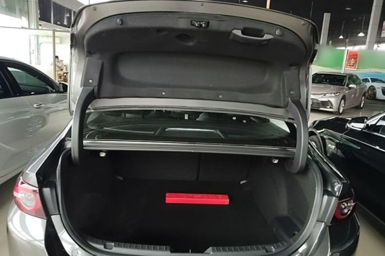 Used Mazda 3 Axela 2023 2.0L Automatic ZhiZhen Edition Trunk