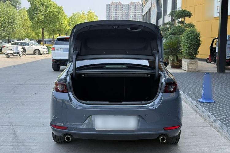 Used Mazda 3 Axela 2023 1.5L Manual ZhiMei Edition Trunk