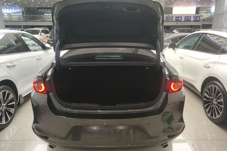 Used Mazda 3 Axela 2023 2.0L Automatic Zhiyao Edition Trunk