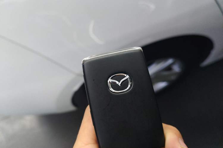 Used Mazda 3 Axela 2023 2.0L Automatic Zhiyao Edition Vehicle Key