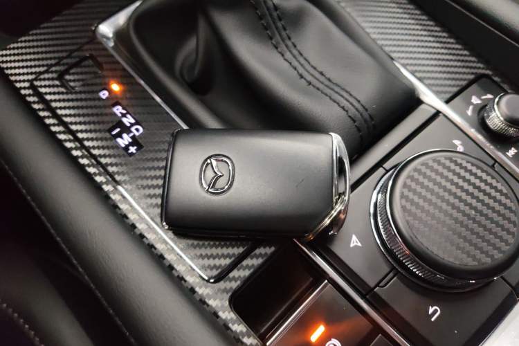 Used Mazda 3 Axela 2023 2.0L Automatic Zhiya Edition Vehicle Key