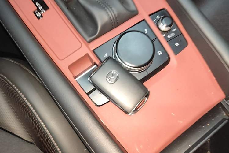 Used Mazda 3 Axela 2023 2.0L Automatic Zhiya Edition Vehicle Key