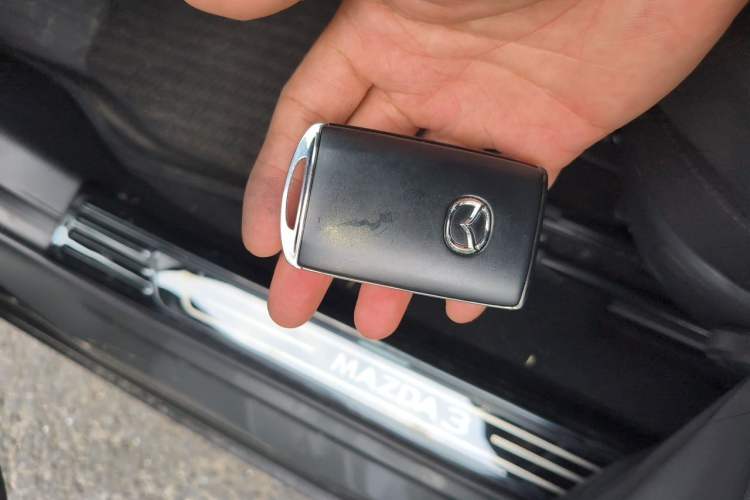 Used Mazda 3 Axela 2023 2.0L Automatic Zhiqing Edition Vehicle Key